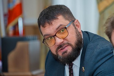 Депутаты будут сообщать о своих заграничных поездках